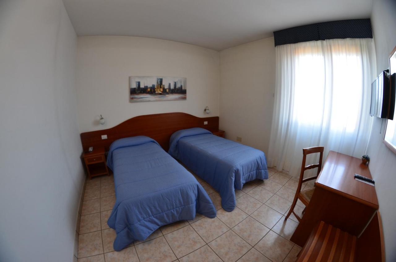 Hotel La Piccola Stazione Torrita di Siena Kültér fotó